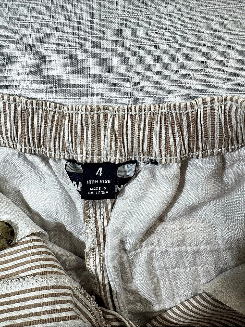 Island's End High Rise Shorts Striped Shorts in Brown & White Size 4 - Picture 2 of 8